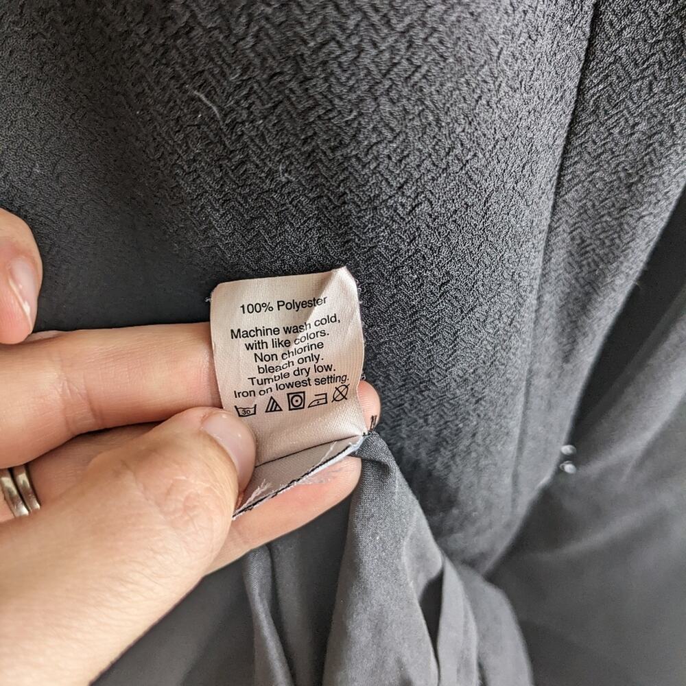 Madewell black dress, 8, v back with pockets, fit & flare - Picture 7 of 11